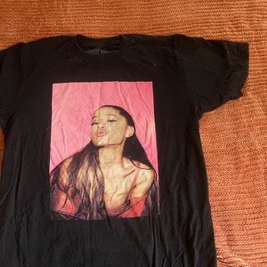 Ariana grande dangerous woman tour t shirt